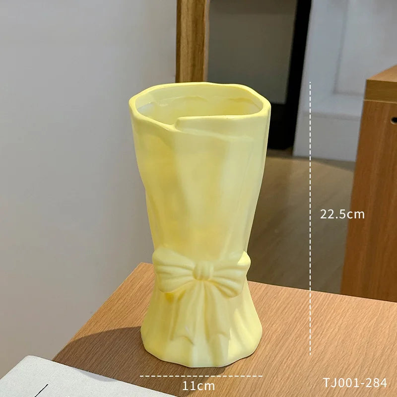 French Niche Creative Vase Living Room Hand-Held Bow Bouquet Dried Flower Arrangement High-End Decorative Ornamen