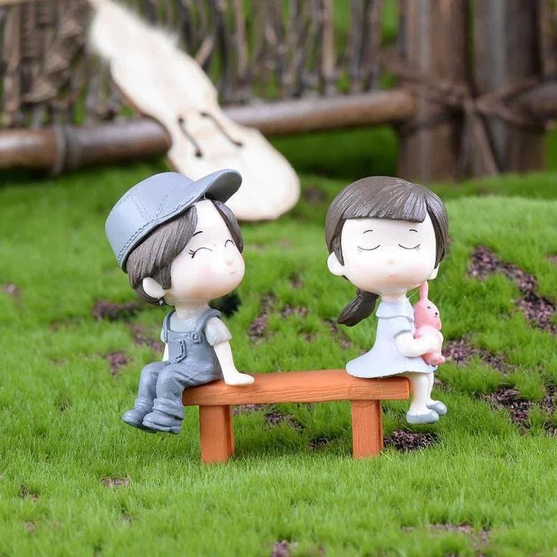 1 Pair of Sweet Lovers Couple on Chair Miniature Figurines Crafts Fairy Garden Decoration