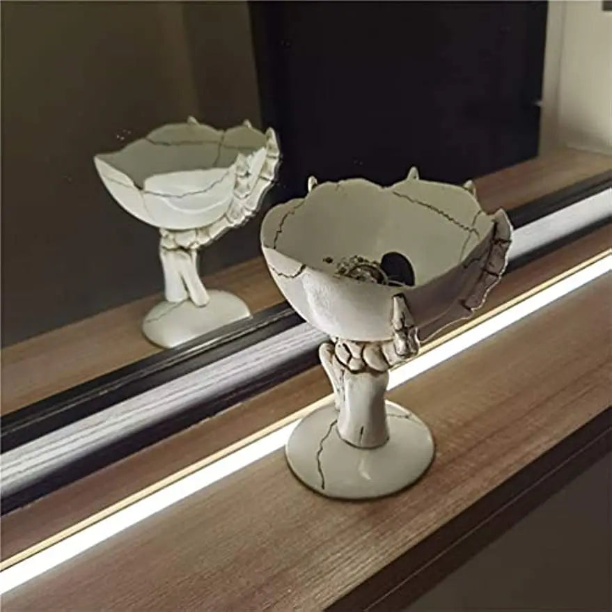 Resin Halloween Skeleton Candy Bowls Resin Skeleton Hand Candy Dish Candy Bowl Holder Home Bar Desktop Figurines Decoration