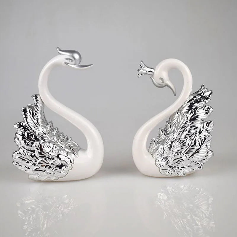 Mini Swan Couple Model Figurine Collectibles Car Interior Wedding Cake Decoration Wedding Gift for Guest Home Accessories