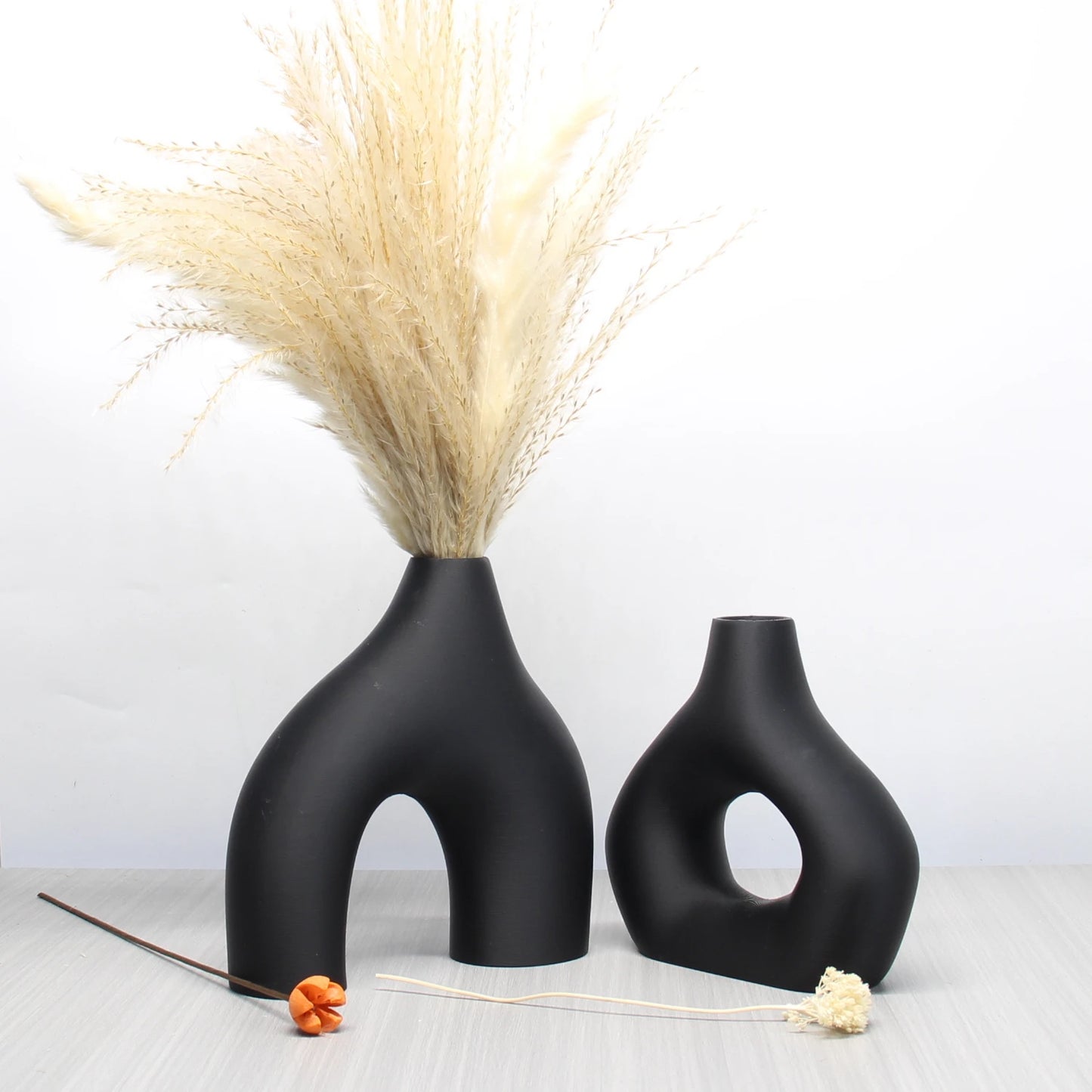 Modern Style Decorative Vase Set - 3D Printed Round Hollow Design Vase, Black & White, for Bohemian Home
