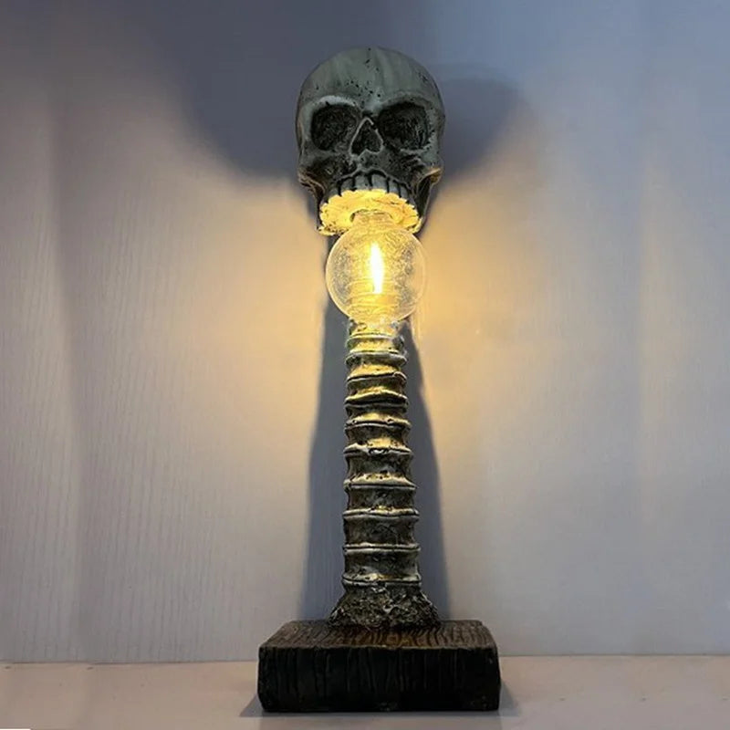 Horror 3D Statue Halloween Skull Skeleton Lamp New Table Light Creative Party Ornament Prop Home Bedroom Decoration Scary Prop