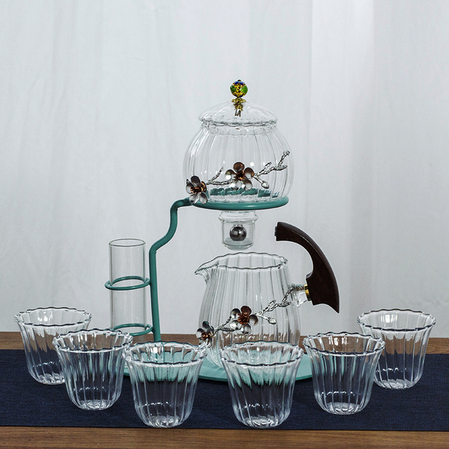 Ленивый куча кунг -фу чай