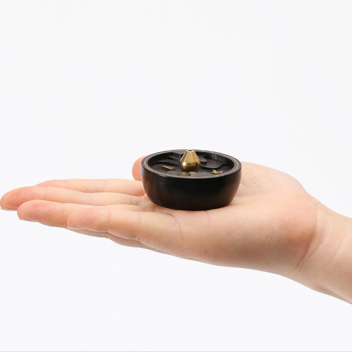 الحد الأدنى السيراميك مبخرة العود البخور الموقد خشب الصندل الدخان الحديثة الروحي ارتداد البخور الموقد حجر المنزل الإبداعي