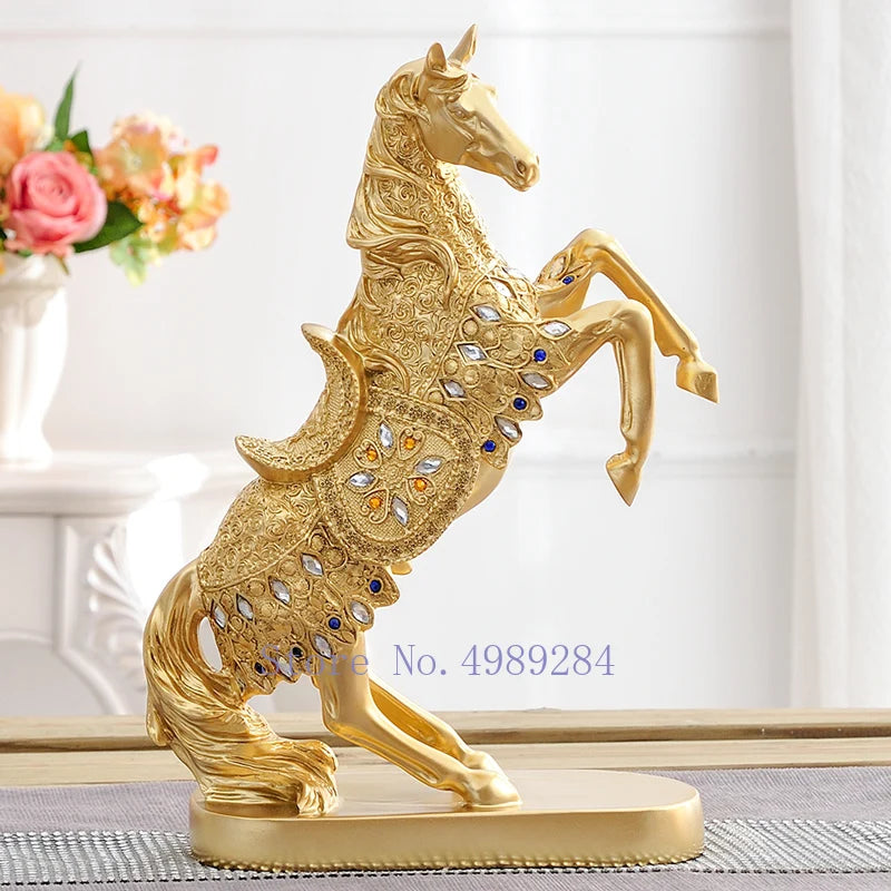 Creative Resin Golden Horse Simulation Animal Gem Crystal Decorations Crafts Modern Home Desktop Decoration Miniature Figurines