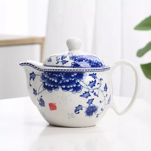 Théière chinoise en porcelaine bleue et blanche, bouilloire en céramique exquise, service à thé Kung Fu, théière à fleurs en porcelaine
