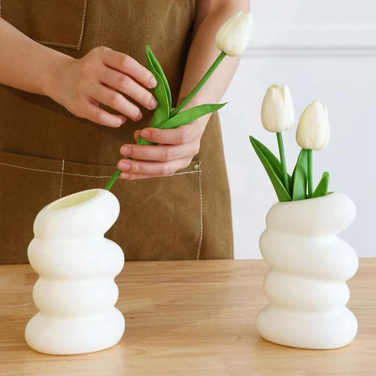 Vase blanc en spirale en plastique, 1 pièce, conteneur d'arrangement de fleurs créatif nordique pour cuisine, salon, chambre à coucher, décoration de la maison, ornement