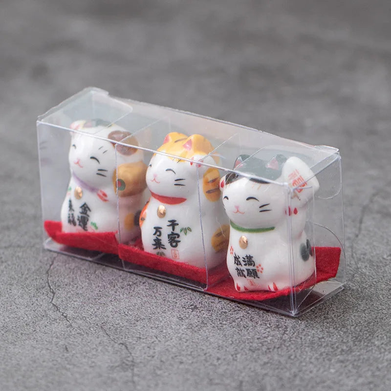 Pack of 3 Pieces Mini Ceramic Lucky Fortune Cat, Desktop Car Decoration Figurines Cute Kitten Maneki Neko Ornament 1.3 Inch Tall