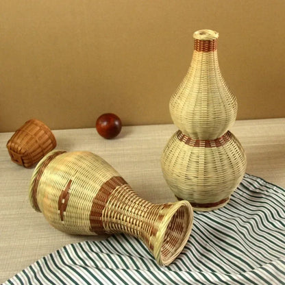 Handmade Bamboo Woven Vase Minimalist Home Decoration Vase Retro Style Flower Arrangement and Simulation Flower Display
