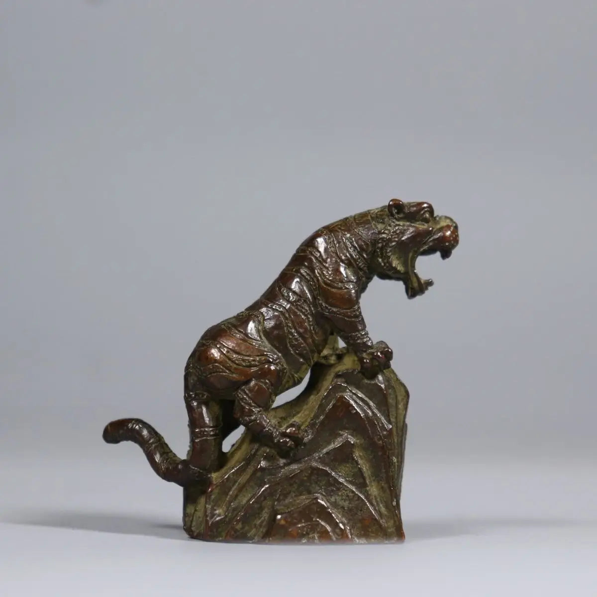 Antique Bronze Collection,  Tiger Ornaments, Small Tea Pet, Tiger Roaring on the Mountain and River, Study Desk Decoration