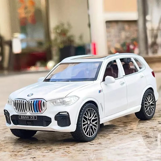 1:32 Scale X5 M8 Alloy Cars Models Diecast Toys with Light Sound SUV Doors Opened Miniature Vehicles for Kids Collection Gifts