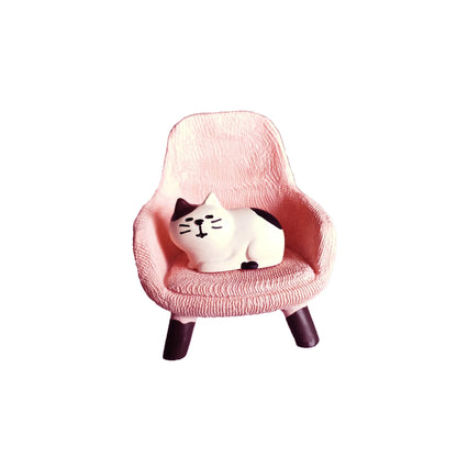 Cartoon Cat Frog Bear Yellow Chair Computer Office Model Mini Action Figures Resin Home Decor Accessories Desktop Figurine Toys