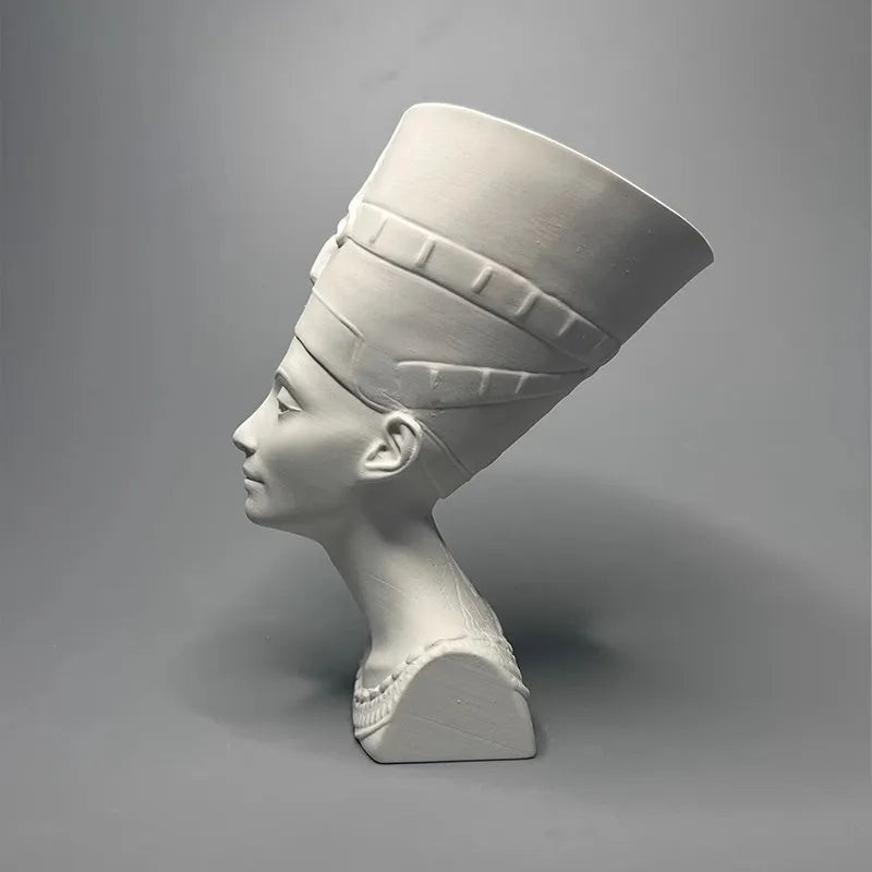 Nefertiti Bust Ancient Egypt Museum Replicated Gypsum Sculpture Desktop Ornaments Modern Home Decoration Aesthetic Art Figurine