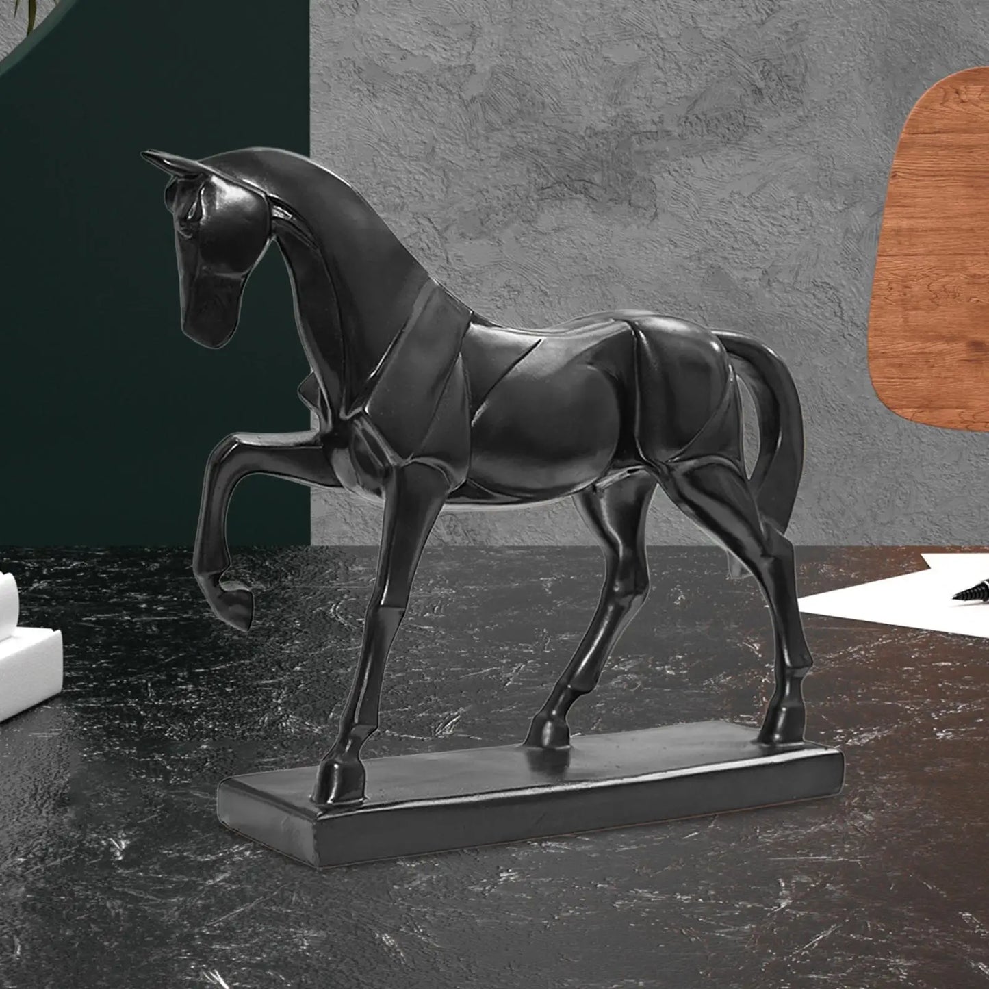 Horse Statue Figurines Animal Model Desktop Figurine Resin Animal Model Horse Figurines for Office Decoration Garden