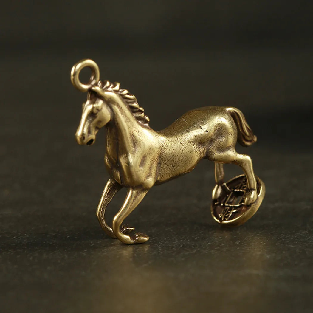 Mini Vintage Brass Ornaments Figurines Running Horse Statue Car Key Chain Pendant Office Desktop Decorations Craft Toys Gift