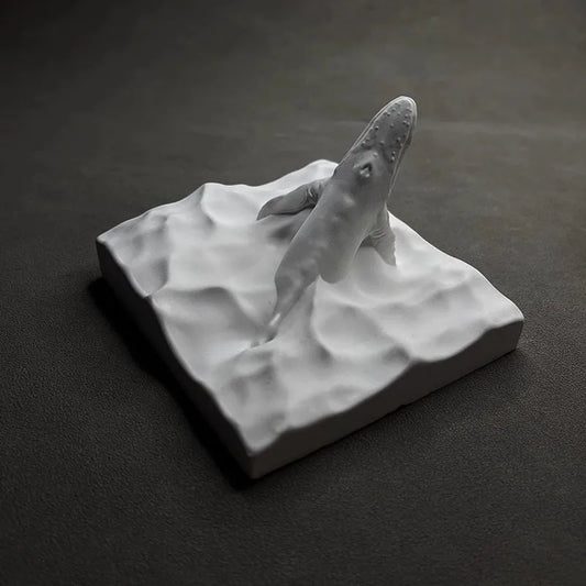 Whale Ornaments Desktop Bookshelf Decorative Art Plaster Sculpture Luxury Home Decor Modern Living Room Aesthetic Decoration