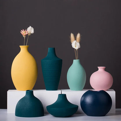 Creative Ceramic Round Flower Vase, Simple Modern Home Decoration