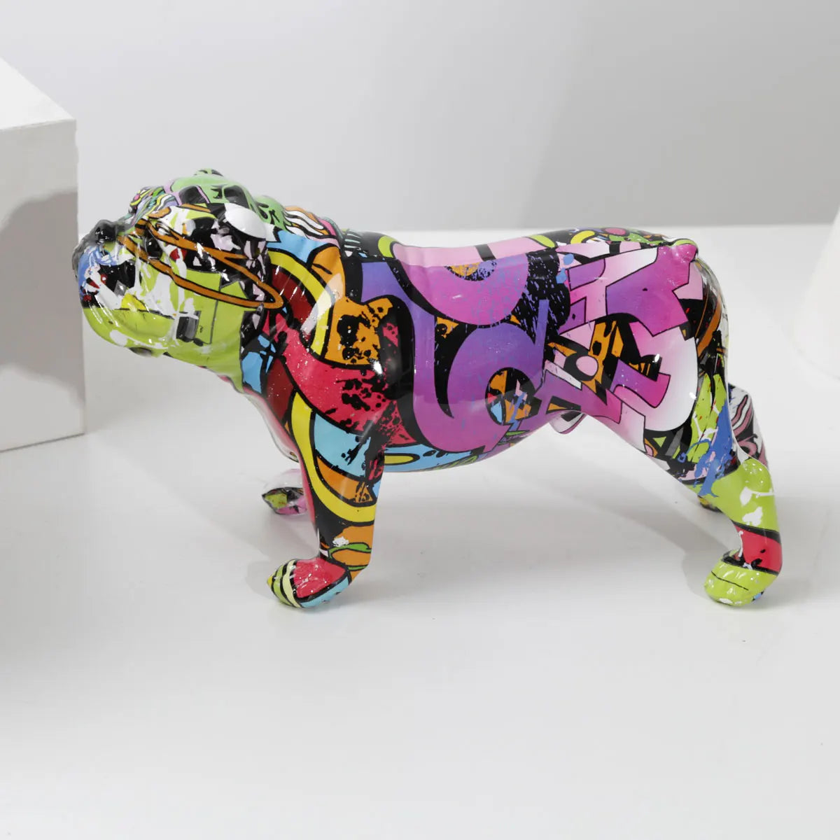 Creativity Bulldog Wholesale Graffiti Water Transfer Office  Ornaments Printing Resin Bulldog Home Decor Modern Crafts