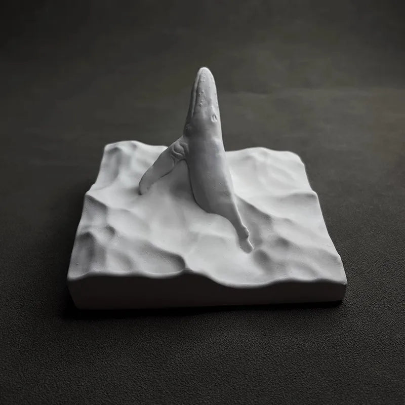 Whale Ornaments Desktop Bookshelf Decorative Art Plaster Sculpture Luxury Home Decor Modern Living Room Aesthetic Decoration