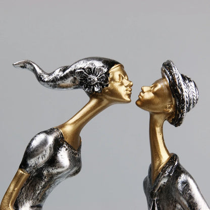 Statue de Couple sur le thème de l'amour, décoration de maison moderne, ornements d'armoire de salon, Sculpture de baiser, artisanat, figurine en résine, décoration de bureau