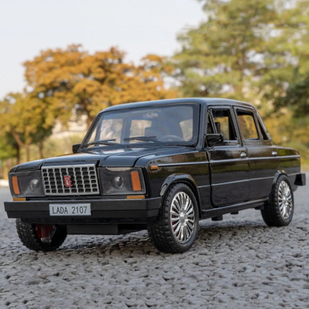 1:18 Russian LADA 2107 Niva Toys Alloy Diecast Cars Models Light Music Rubber Tires Vehicles Pull Back Miniature Car Kids Gifts