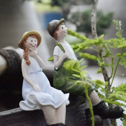 American Country Hanging Feet Couple Doll Resin Figurines Decoration items Outdoor Garden Accessories Courtyard Villa Statue Art