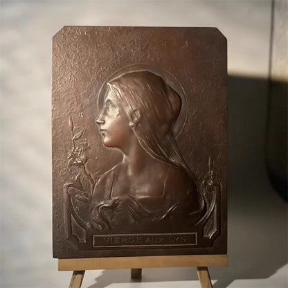 French Medieval Lily Maiden Relief Sculpture  Decor Statue for Living Room, Desk & Home Art Aesthetic Decor Luxurious Ornaments