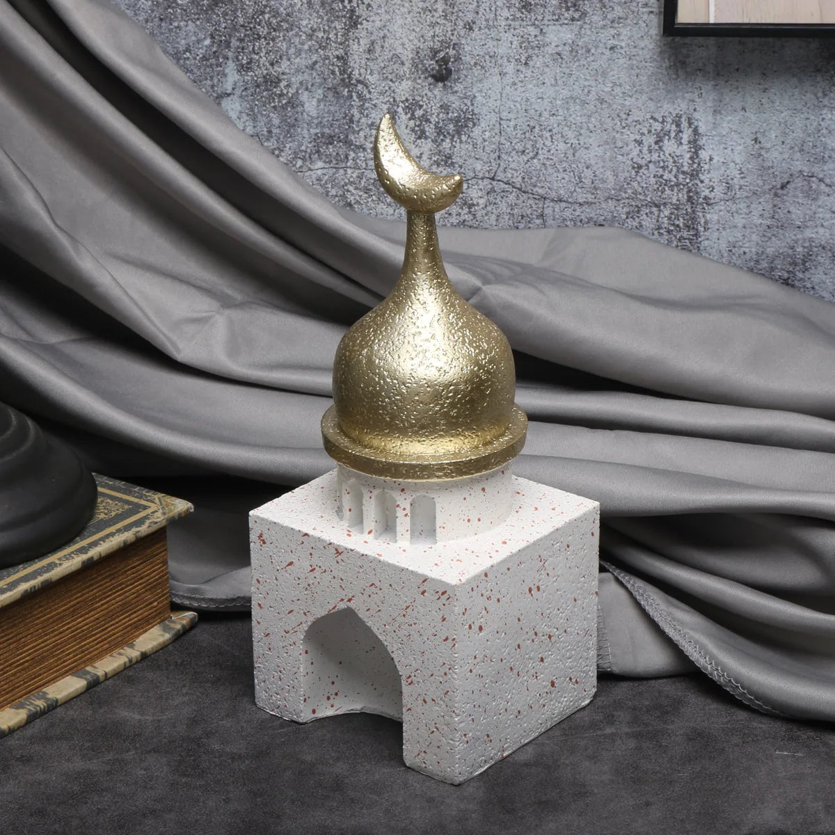 1pc Middle Eastern Style Resin Statue Decor, Indoor Ornament for Living Room, Multi-Room Compatible, No Power Required