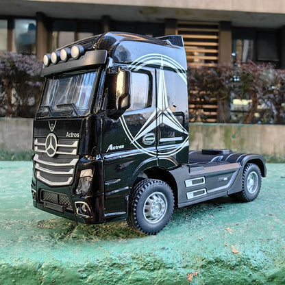1:50 Large Diecast Alloy Truck Car Model Toys Container Pull Back Sound And Light Transport Vehicles Model Toys For Boys Gifts