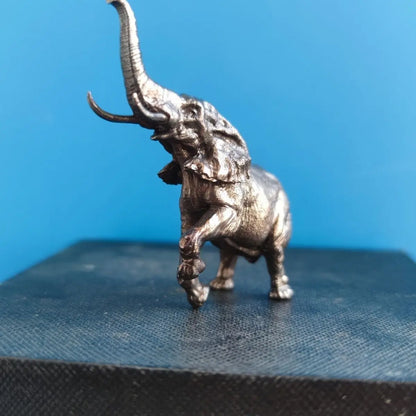 Brass Aged Elephant Ornaments Bronze Creative Elephant Living Room Desktop Statue Home Decor Desk Animal Ornament Crafts Art