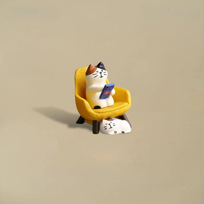 Cartoon Cat Frog Bear Yellow Chair Computer Office Model Mini Action Figures Resin Home Decor Accessories Desktop Figurine Toys