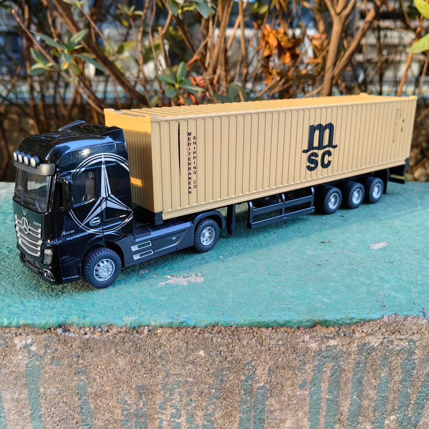 1:50 Large Diecast Alloy Truck Car Model Toys Container Pull Back Sound And Light Transport Vehicles Model Toys For Boys Gifts