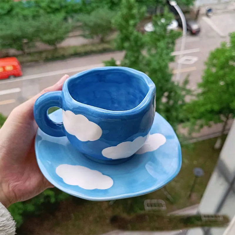 1 ensemble tasse en céramique bleu ciel et nuages ​​blancs avec plateau fleur peint à la main rayé tasse en céramique et ensemble d'assiettes ensemble de tasse à café