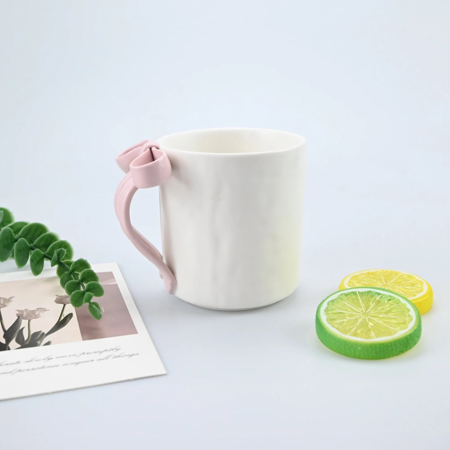 1pc Bow Shaped Mug, Pink Three-Dimensional Bow Shaped Coffee Cup, High Aesthetic Value, Design Sense