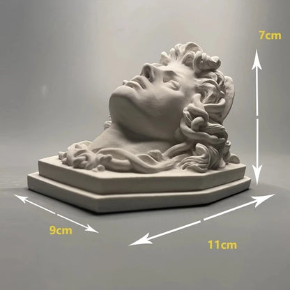 Medusa's Artistic Plaster Figurine Ornaments Decorative Museum Souvenir Home Livingroom Sculpture Crafts Desktop Statue Decor