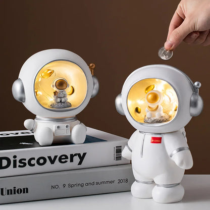 Lovely Astronaut Figurine Resin Sculpture Modern Home Decor Miniatures Table Ornaments Cosmonaut  Kids Gift Figurines for Decor