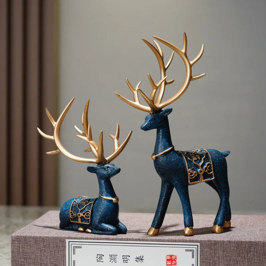 2Pcs/Set Resin Deer Figurine Elk Statue Reindeer Cute Deer Sculpture Christmas Home Desktop Car Dashboard Decoration Craft Gift