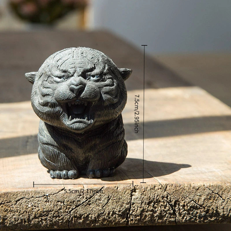 Creative Imitation Cast Iron Mini Tiger Ornaments Cute Animal Decoration Tea Pet Sculptures Art Figurine Home Desktop Decor