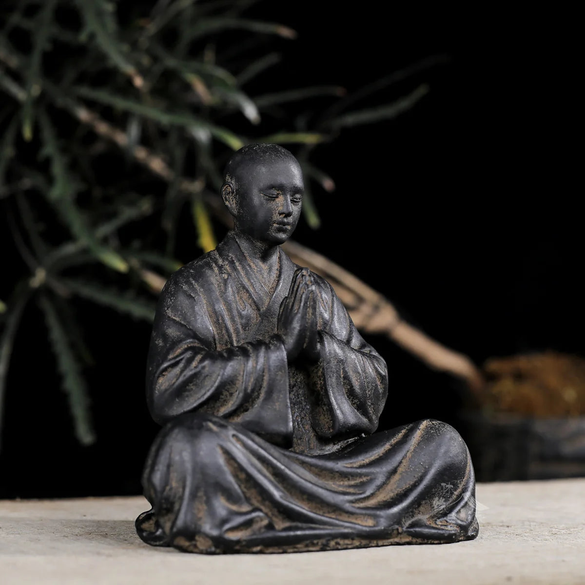 Zen Monk Buddha Ornaments Desktop Decorations Creative Small Ornament Buddha Figure Home Decoration Crafts Art Decor Sculpture