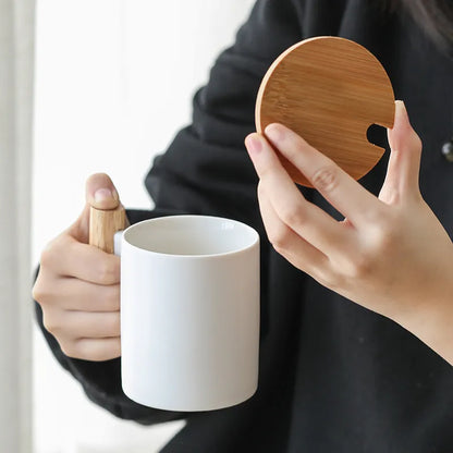 Tasse à manche en bois de Style Simple, tasse créative en céramique avec couvercle et cuillère, récipient à café et lait, ustensiles de cuisine pour boire