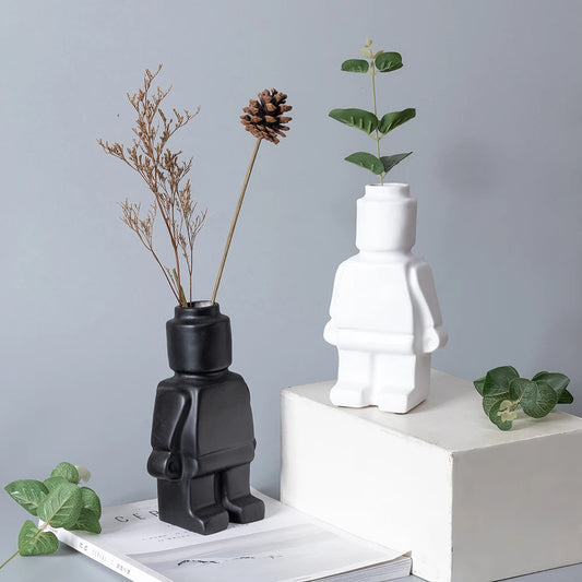 Nordic style Resin robot vase indoor flower pot modern home interior decoration white goods decoration office desk decoration