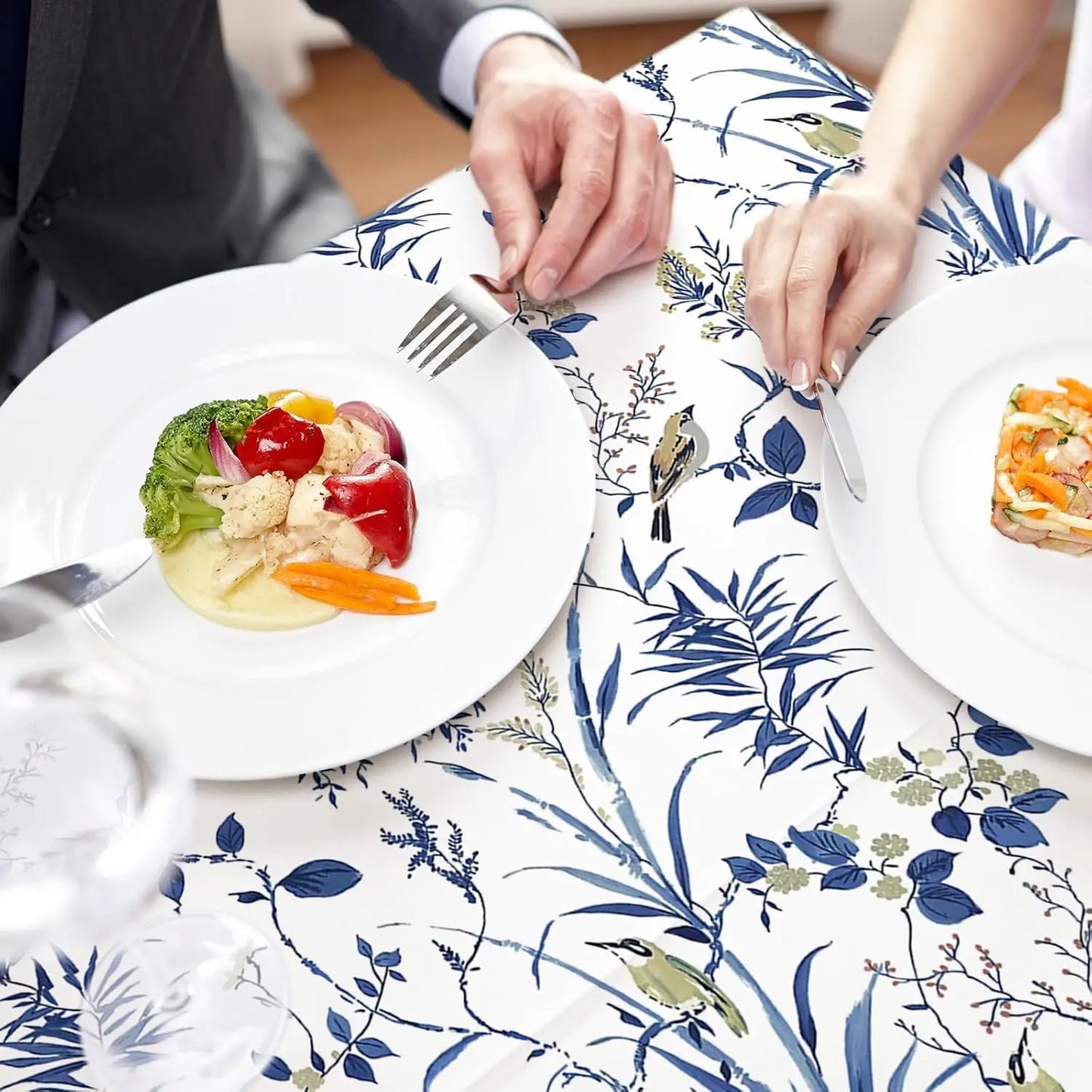 Retro Blue Bird Flowers Waterproof Tablecloth Holiday Party Decor Navy Blue Floral Leaf Rectangle Table Cloth Dining Table Decor