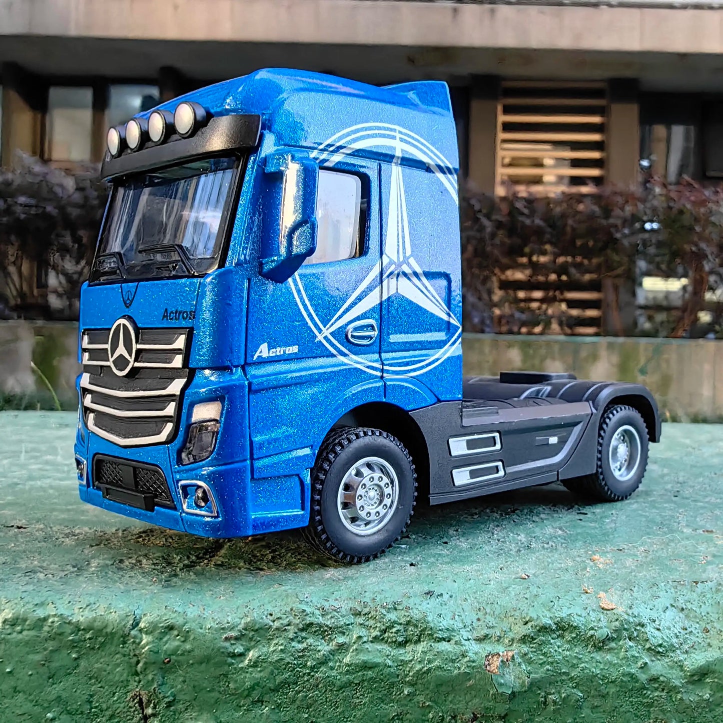 1:50 Large Diecast Alloy Truck Car Model Toys Container Pull Back Sound And Light Transport Vehicles Model Toys For Boys Gifts