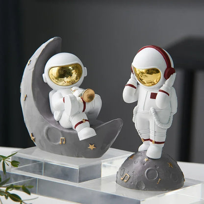 Statue d'astronaute au Design moderne, Sculpture d'astronaute, décoration de chambre à coucher, artisanat de bureau, cadeaux pour enfants
