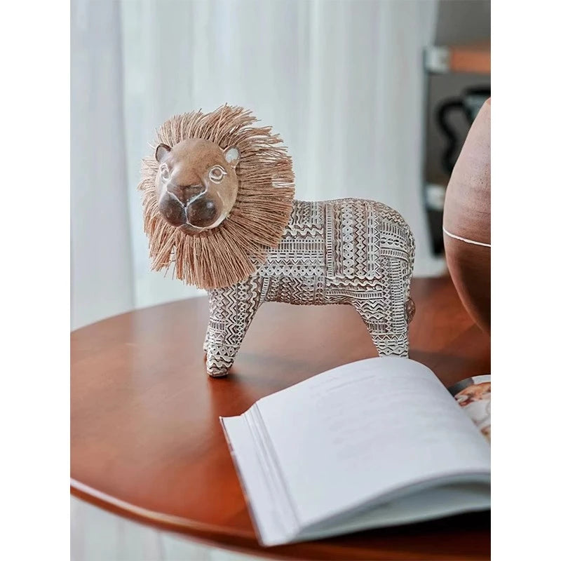 Nordic Style Little Lion Art Ornaments Bedroom Living Room Home Luxury Office Cabinet Decor Modern Art Resin Sculpture Ornament