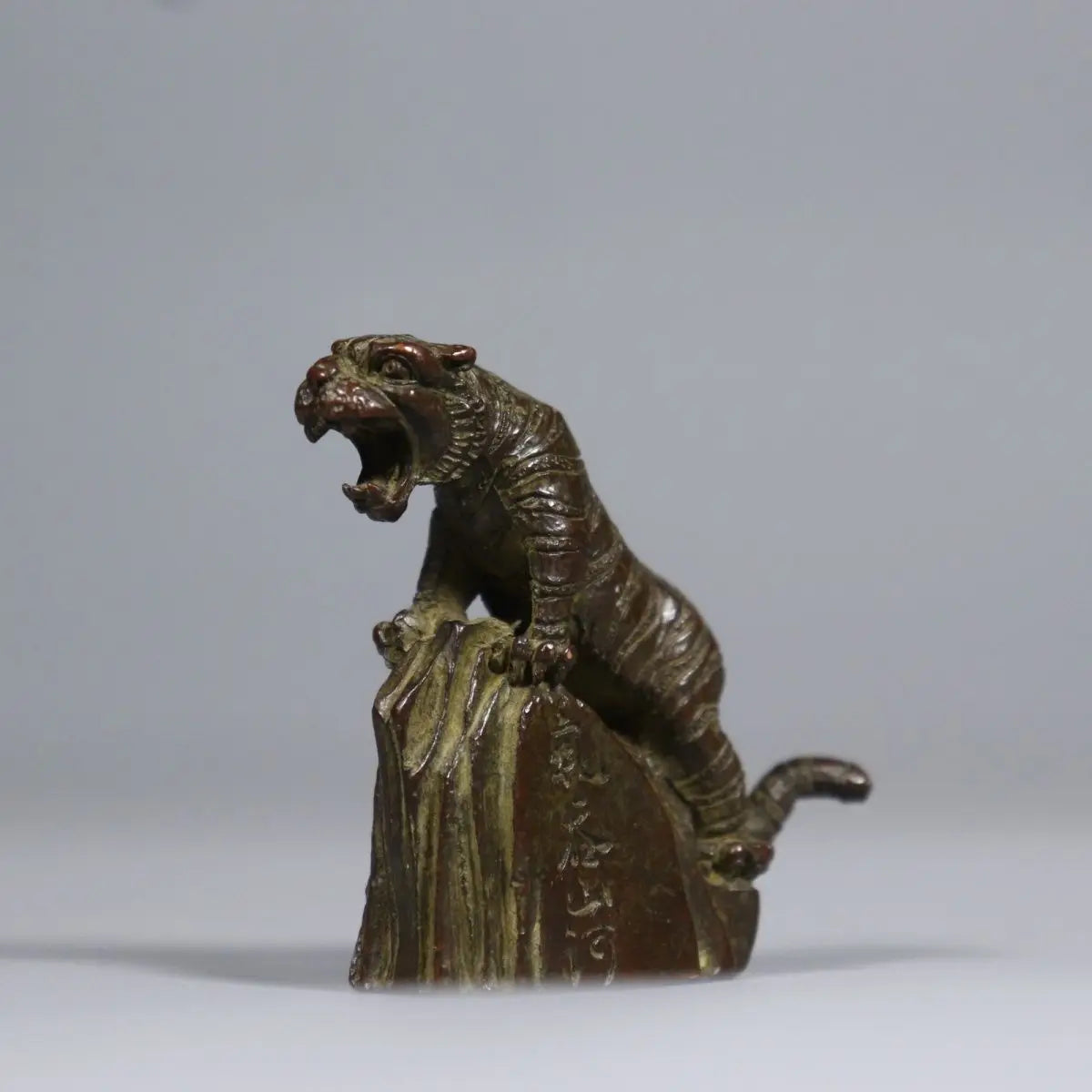 Antique Bronze Collection,  Tiger Ornaments, Small Tea Pet, Tiger Roaring on the Mountain and River, Study Desk Decoration