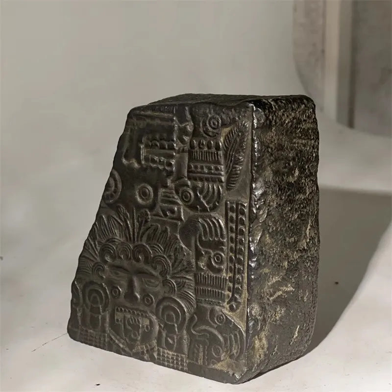 Mayan Style Unique Bookends Book Holder Sculpture, Cultural Desktop Decor for Study Living Room Home Office Creative Ornaments