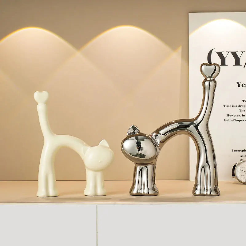 Creative Heart-Shaped Cat Ornaments, Living Room,TV Cabinet,Home, Bedroom,Desktop Decorations, Ceramic Art Cat Statue, Gift, New