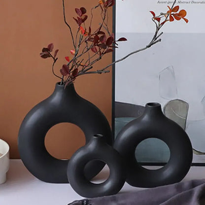 NORTHEUINS Vase à fleurs creux en forme de beignet nordique en céramique, figurines d'intérieur pour herbe de la pampa, maison, salon, décoration de bureau, objet