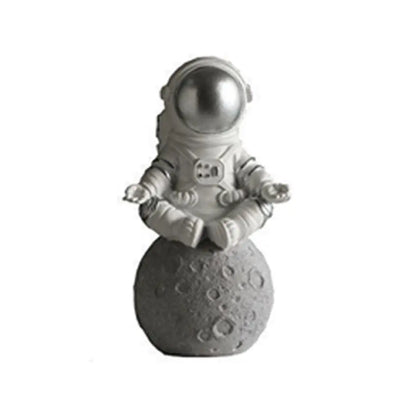 Astronaut Figurines Christmas Resin Spaceman Moon Sculpture Decorative Cosmonaut Statues Miniatures Gift for Kids Toy Home Decor